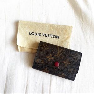 ❌SOLD TO LINDSAY❌ Louis Vuitton 6 key holder